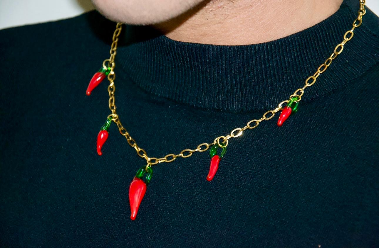 PEPPER POWER - Collier petit & gros piments fermoir coeur