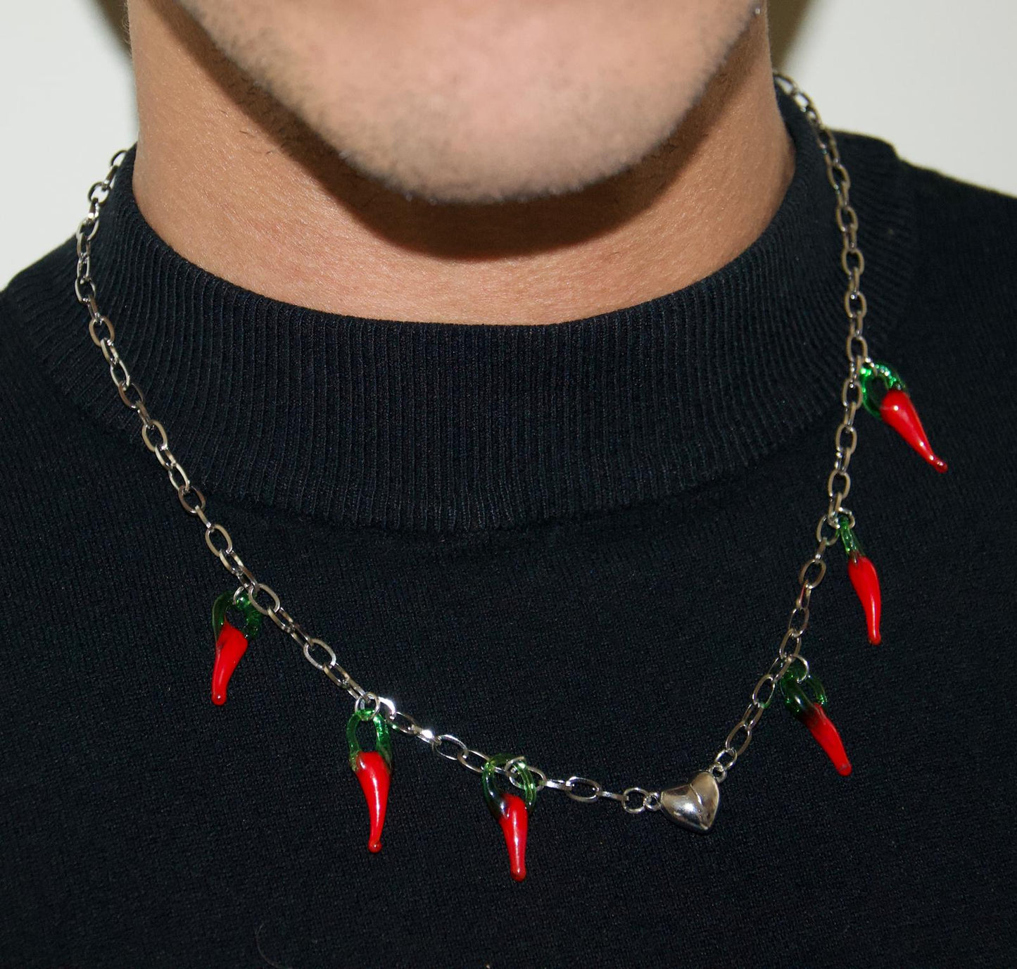 Pepper Power – Collier Piment & Fermoir Cœur